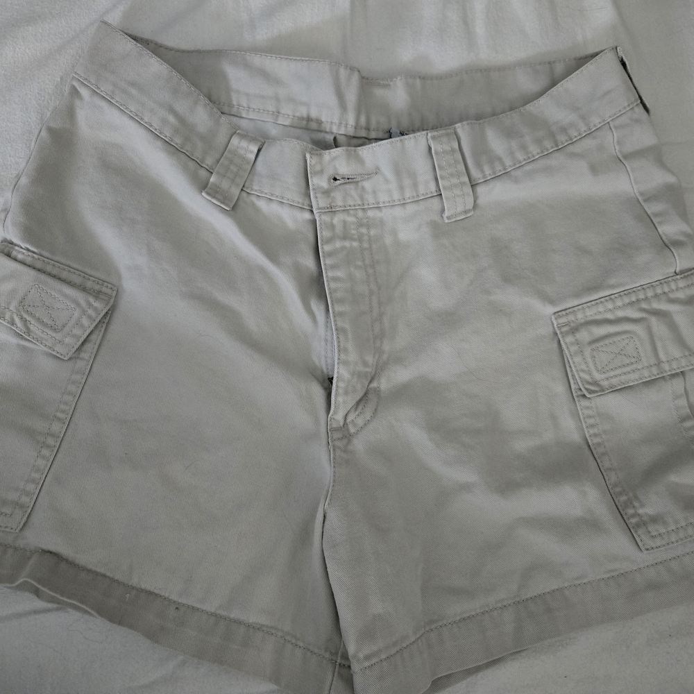 Levi's Classic Ivory Khaki Shorts